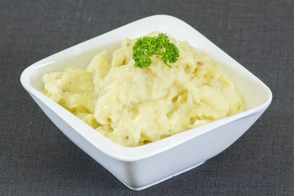 Gericht Mit Kartoffelpüree Auf Dem Tisch — Stockfoto