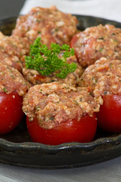 Raw Stuffed Tomatoes Plate — Stock Photo, Image