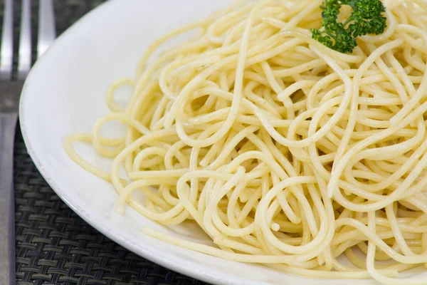 Тарілка Масляної Спагеті — стокове фото