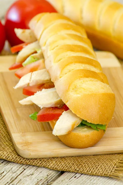 Sandwich Mit Huhn Und Gemüse — Stockfoto