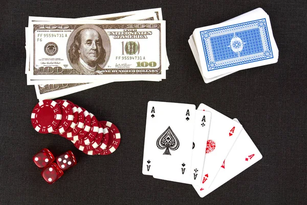 Notas Fichas Poker Cartões Sobre Fundo Preto — Fotografia de Stock