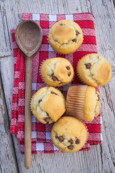 Muffins Caseiros Com Chips Chocolate — Fotografia de Stock