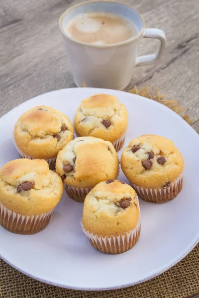 Muffins Caseiros Com Chips Chocolate — Fotografia de Stock