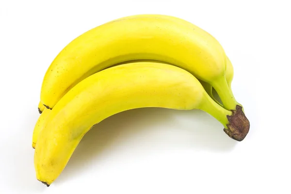白色背景的新鲜香蕉束 — 图库照片