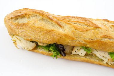 Beyaz arka planda izole edilmiş jambonlu ve peynirli sandviç 