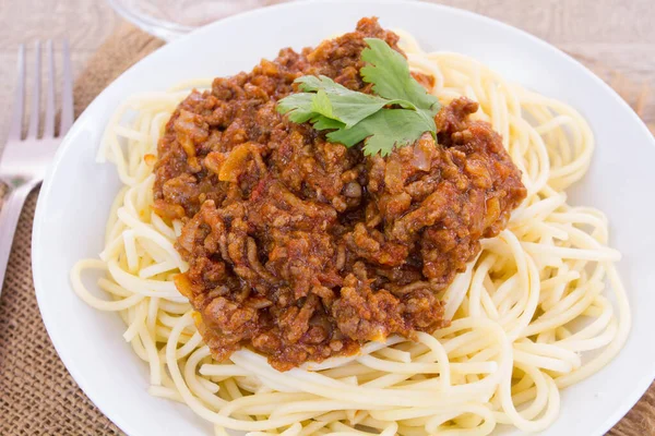 Спагетті Болоньєзе Томатним Соусом — стокове фото