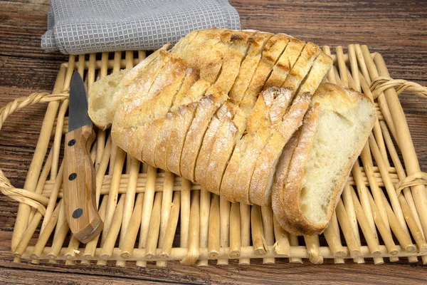 Brood Van Granen Houten Tafel — Stockfoto