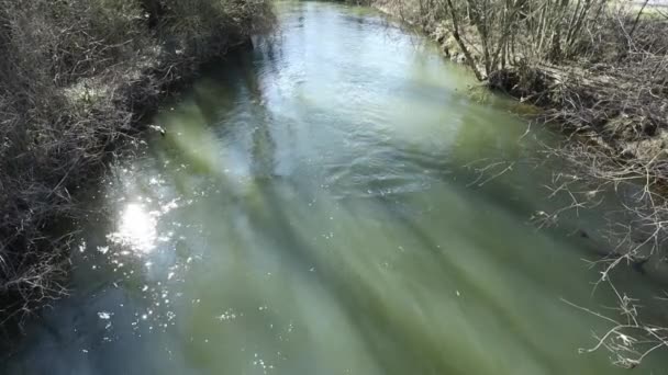 Fluss Frankreich Einem Sonnigen Frühlingstag — Stockvideo