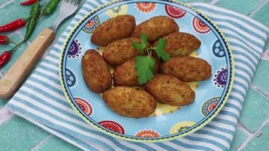 Tabakta morina böreği, video. 