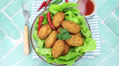 Morina böreği ve marul, video. 