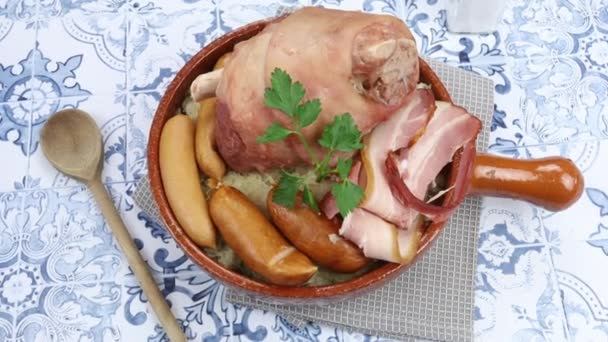 Sauerkraut Pork Knuckle Table German Cuisine — Stock Video