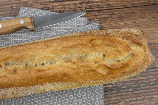 Pan Baguette Una Mesa — Foto de Stock