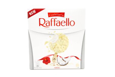 Itancourt France- 04 08 2021: Raffaello marka beyaz çikolatalı dondurma kutusu