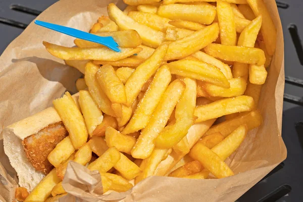 Friet Kegel Een Tafel — Stockfoto