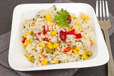 fasulye ve sebzeli pilav