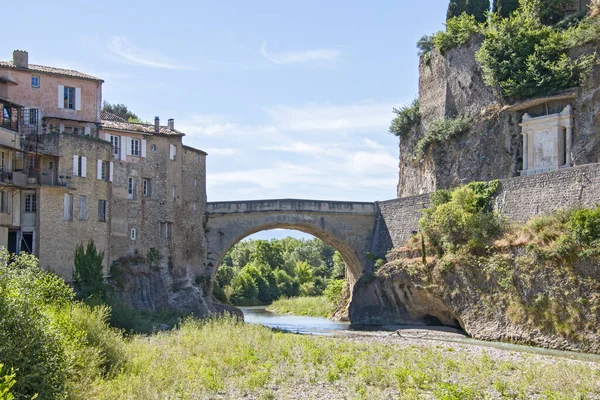 Άποψη Της Ρωμαϊκής Γέφυρας Vaison Romaine — Φωτογραφία Αρχείου