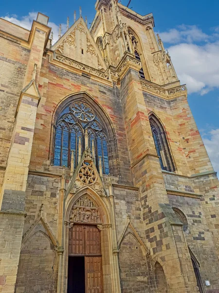 阿尔萨斯Colmar镇的Saint Martin教堂 — 图库照片