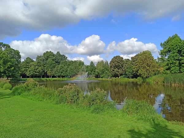 Hollanda 'nın Amsterdam şehrinde park