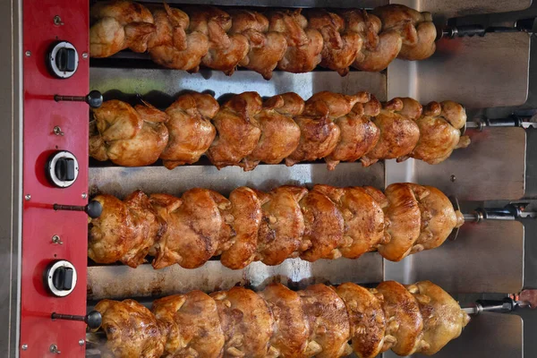 Kip Koken Een Braadpan — Stockfoto