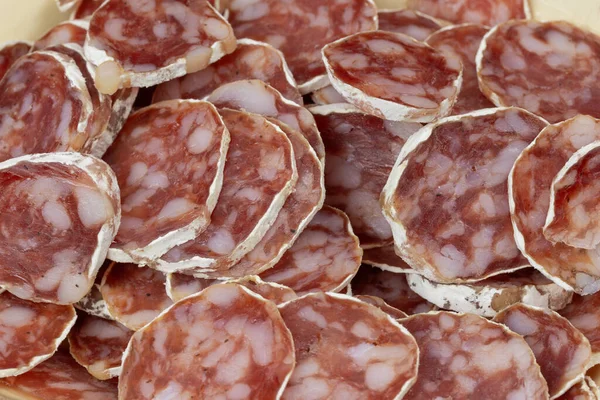 Sanatsal sosisi kapat.