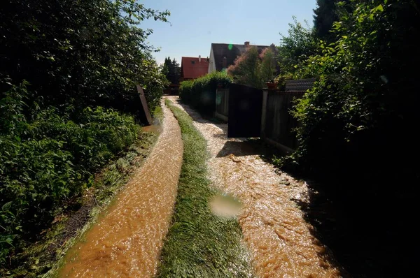 大雨と雷雨の後洪水が発生しました — ストック写真