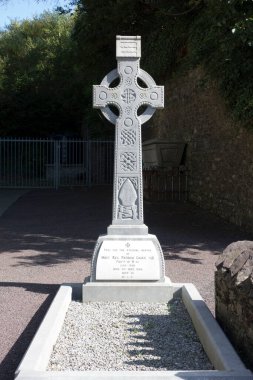 İrlanda 'daki Roma Katolik Kilisesi. İnşaat, mimari ve semboller.