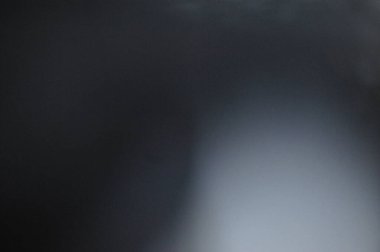 Gri renk, uygunluk, can sıkıntısı, belirsizlik ve yaşlılıkla ilgili.