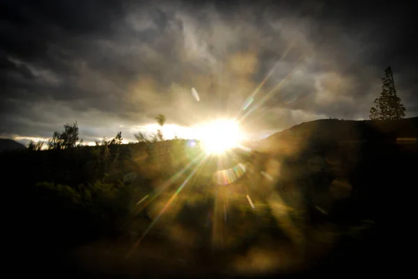 Akşam Ufuk Güneşinde Gün Batımında Günün Sonunda — Stok fotoğraf