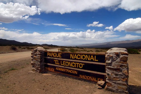 Estradas Tráfego Parque Nacional Leoncito Argentina — Fotografia de Stock