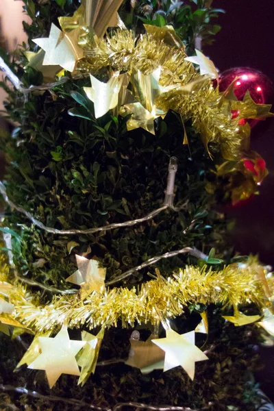 Uma Árvore Natal Como Uma Decoração Temporada Férias — Fotografia de Stock