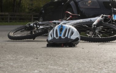 Yol trafiğinde bisiklet kazası, bisiklet sürerken tehlike ve riskler