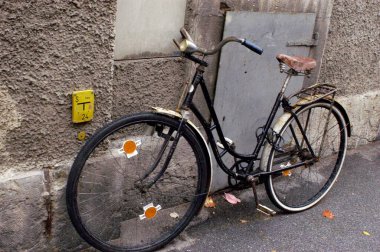 sembolik resim bisikleti veya bisikleti, çevre dostu ulaşım ve hareketlilik