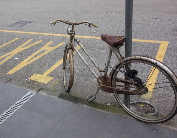 Parkering Cyklar Eller Cyklar Cykelparkering Staden — Stockfoto