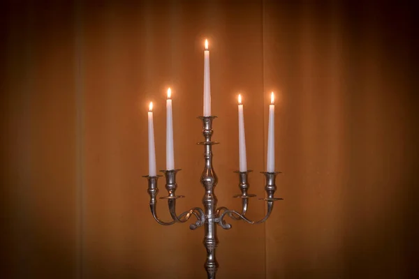 촛불로부터의 대기와 축제의 번개를 — 스톡 사진
