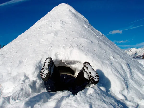 Igloo Vintern Snö Semester Och Fritidsaktiviteter — Stockfoto
