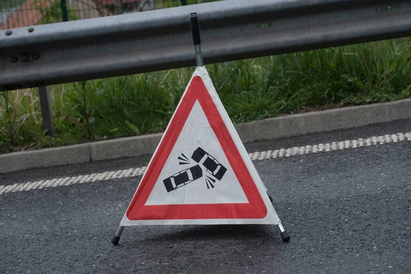 Waarschuwingsbord Voor Ongevallen Ongevallen Voertuigongeluk Het Wegverkeer — Stockfoto