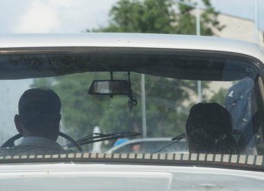 İki insan arasındaki ortaklık ve ilişki.