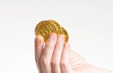 İnternetteki dijital para birimi olarak altın bitcoin