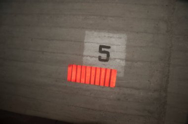 5 ya da 5 sayısının sembolü, bir Arap rakamı.