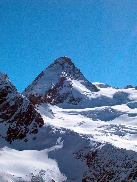 Bergen Witte Besneeuwde Landschap Alpen Winter — Stockfoto