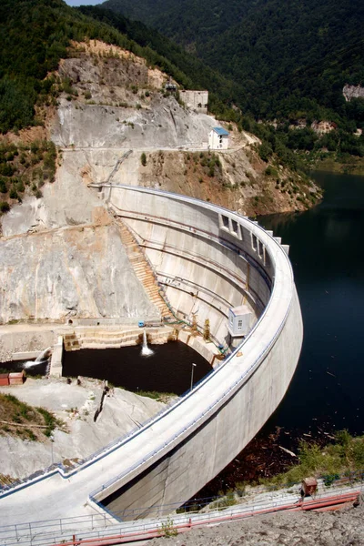 Central Hidroeléctrica Para Produção Energia Electricidade Roménia — Fotografia de Stock