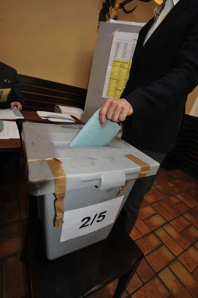 Urne Dans Bureau Vote Élection Dans Une Démocratie — Photo