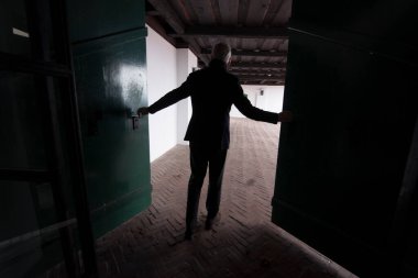 Sağlıklı bir insan ruhu için psikolojide özgürlük ve pozitif düşünce