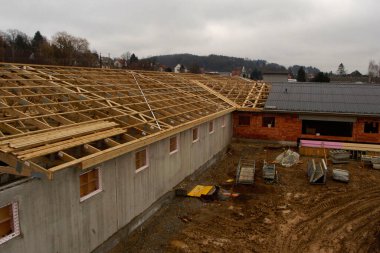 Toplu mal üretimi için endüstriyel tuğla yapı ve endüstriyel mimari