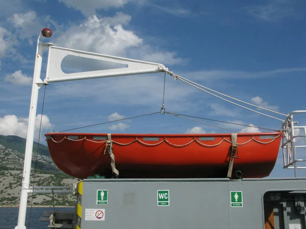 Bote Salva Vidas Vermelho Barco Socorro Como Dispositivo Segurança Navegação — Fotografia de Stock