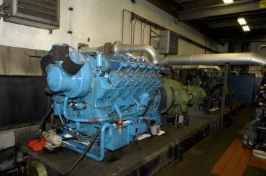motorlu araçlar ve makineler için dizel motor veya motor