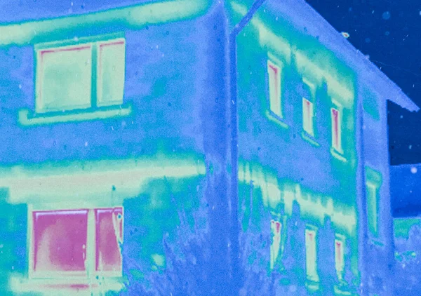 Infraröd Mätning För Värmeisolering Byggnad Röd Grön Blå Färger Indikerar — Stockfoto