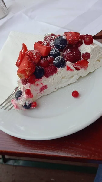 Kuchen Oder Kuchen Und Andere Süßigkeiten Der Konditorei Oder Bäckerei — Stockfoto