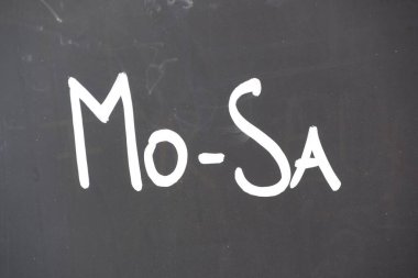 Bir şirkette çalışan bir çalışanın çalışma süresi