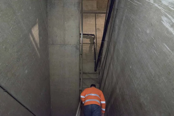 Trabalhador Construção Civil Num Estaleiro Empregado Indústria Construção — Fotografia de Stock